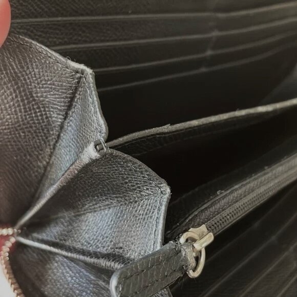 Coach x Peanuts Snoopy & Woodstock Red Zip-Around Leather Wallet - *Worn* - Picture 9 of 16